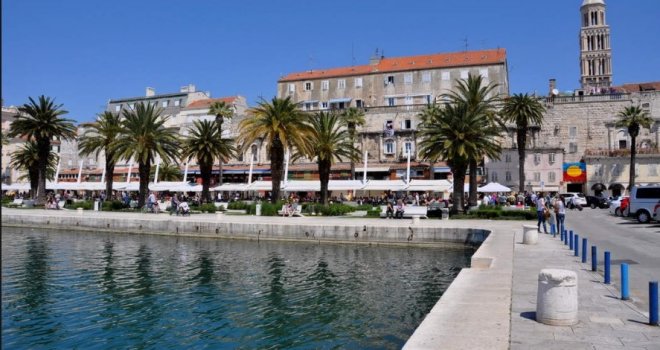 Stravično iskustvo škotskog turiste u Splitu: Napali ga na plaži, tukli ciglom i u nesvijesti bacili u more, u bolnici je...