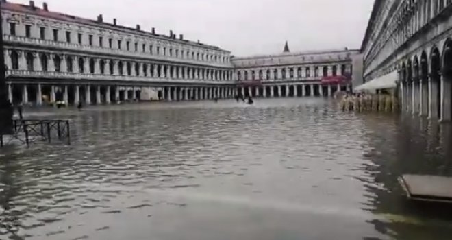 Ne pamtim ovakvu plimu... Za nas u Veneciji ovo je katastrofa, od srijede je život stao...
