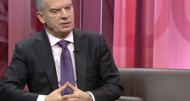 Ministar sigurnosti Fahrudin Radončić odgovara građanima BiH: Treba li se bojati novog rata i ucjena Milorada Dodika?!