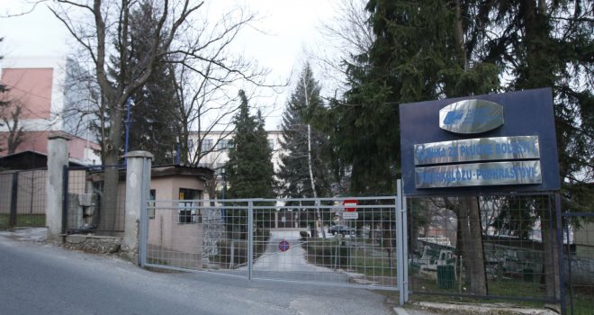 75 bolesnika smješteno u izolatorij na Podhrastovima, dr. Izetbegović upozorila: 'Ukoliko kapacitet bude popunjen...'