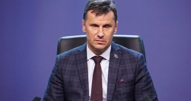 Ured premijera FBiH upozorava na lažnu Facebook stranicu 'Fadil Novalić', pa najavljuje: 'Uskoro otvaramo zvaničnu'