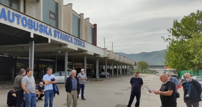 Radnici ne odustaju: Ponovo blokirana Autobuska stanica Zenica