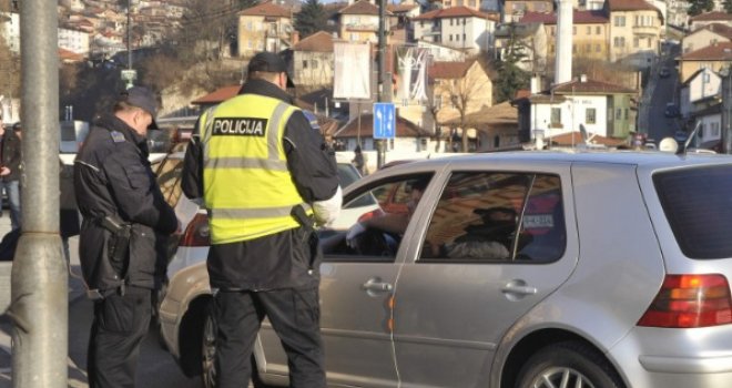 Covid-19 uvukao se u MUP KS: Zaražen saobraćajni policajac, ali nije u bolnici, već samo...