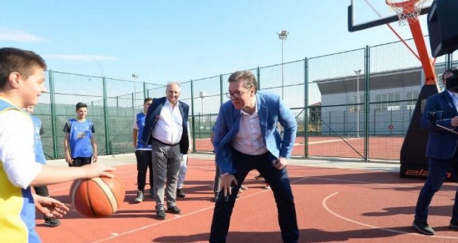 Vučić upisao Visoku sportsku školu: 'Krećem u ostvarenje dječačkih snova, želim trenirati klince'
