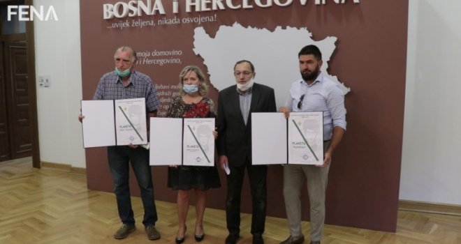 Svečano uručene Plakete 'Nino Ćatić' u sarajevskoj Vijećnici 