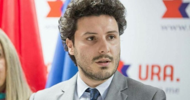 Ovaj sarajevski student može odlučiti ko je izborni pobjednik u Crnoj Gori?!