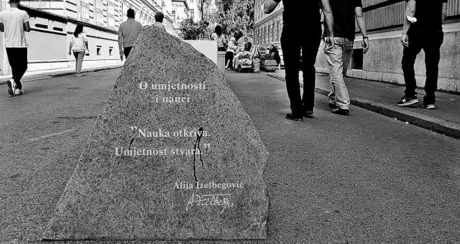 Kakva blamaža i 'biseri mudrosti'! Ajnadžiću, ukloni kamenje s lažnim citatima Alije Izetbegovića! 