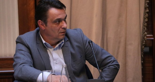 Bivši ministar sigurnosti Sadik Ahmetović pravosnažno osuđen za zloupotrebu položaja