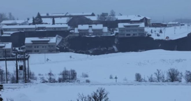 Nevjerovatni prizori iz Norveške: Klizište progutalo dio grada, srušene zgrade, 21 osoba vodi se kao nestala
