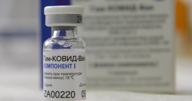 Prve vakcine stižu u Federaciju, i to ruske: Ko hoće da se vakciniše, morat će da je plati...  