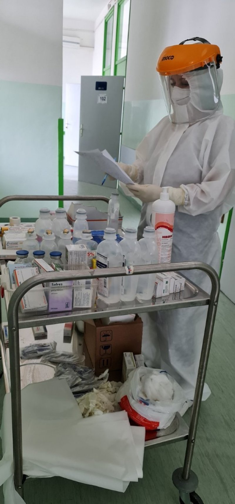rad-u-izolatoriju-2 rad-u-izolatoriju-2
