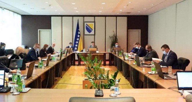 Vijeće ministara o uvjetima za ulazak stranaca u BiH: Šta je s vakcinisanima i onima koji su preboljeli Covid-19
