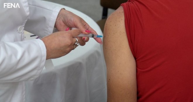 U Republici Srpskoj počinje vakcinacija trećom dozom protiv korone