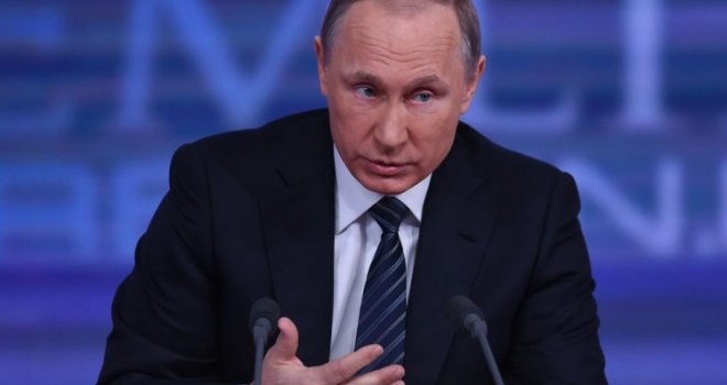 Putin konačno otkrio za koju vakcinu se odlučio: 'U ponoć sam imao temperaturu, a kad sam se probudio...'