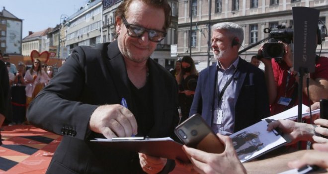 Sarajevo ponovo u žiži: Bono Vox snima dokumentarac o glavnom gradu BiH, producenti Ben Affleck i Matt Damon!