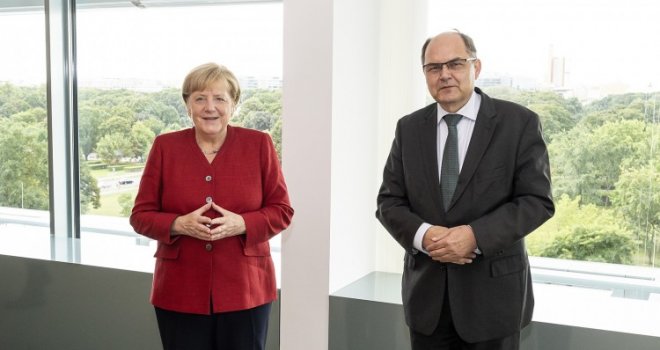 Kratko i jasno: Kancelarka Merkel osigurala punu podršku visokom predstavniku Christianu Schmidtu
