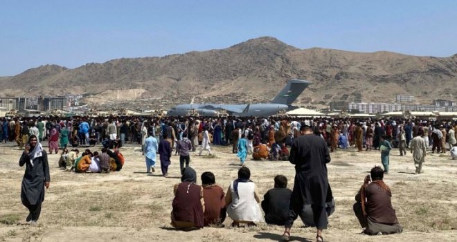 Upozorenje: Opasnost od terorističkog napada na kabulskom aerodromu