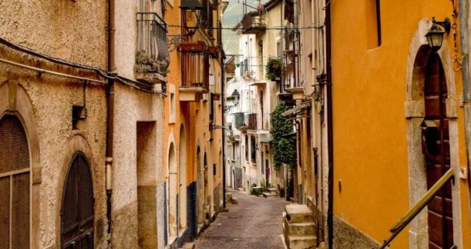 Još jedno italijansko selo prodaje kuće po jedan euro