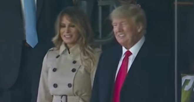 Internet je podivljao zbog novog snimka Melanije i Donalda Trumpa: Njena faca je šokantna i neprocjenjiva
