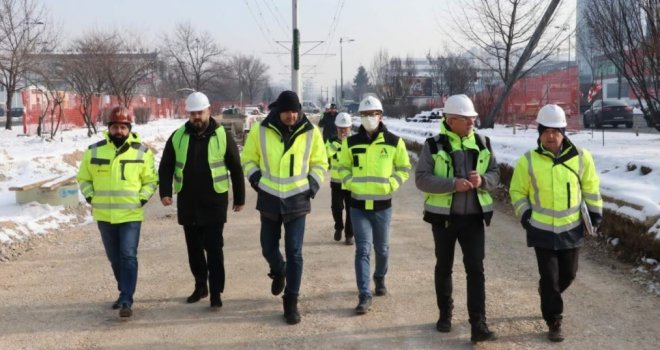 Sve teče prema planu: Ministar Šteta obišao radove na rekonstrukciji tramvajske pruge 