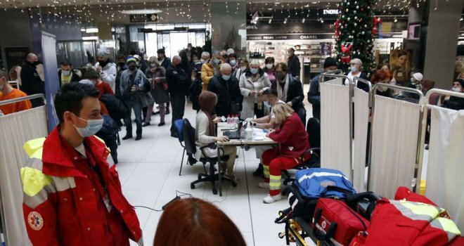 U sarajevskom Importanne shopping centru danas vakcinisano 786 građana