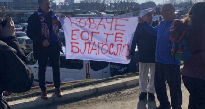 Stigao u Beograd: Evo kako su fanovi Novaka Đokovića dočekali na aerodromu