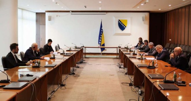 Predstavnici EU uručili demarš Vjekoslavu Bevandi u vezi s glasanjem BiH u EBRD-u