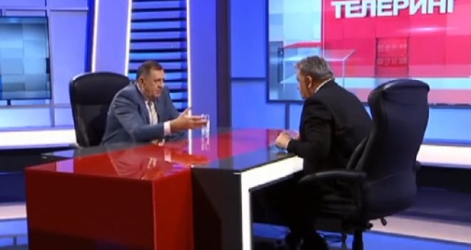 Oštra polemika Dodika i Đakovića zbog srednjeg prsta, Avaza, RTVBN-a i Radončića: 'Lažu i petljaju'