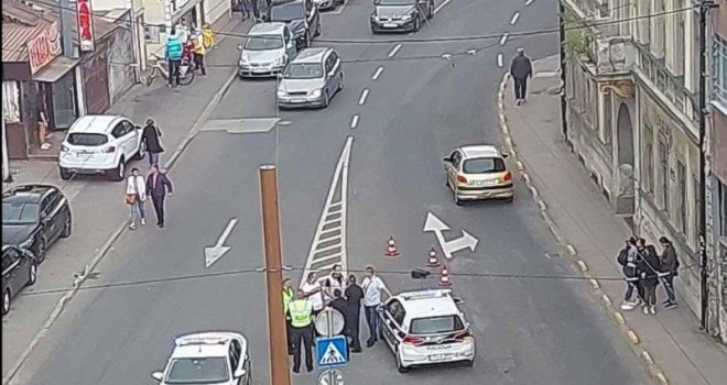 Policija pronašla Porsche kojim je udaren student! Vozač i još jedno lice pobjegli, evo gdje su ostavili automobil