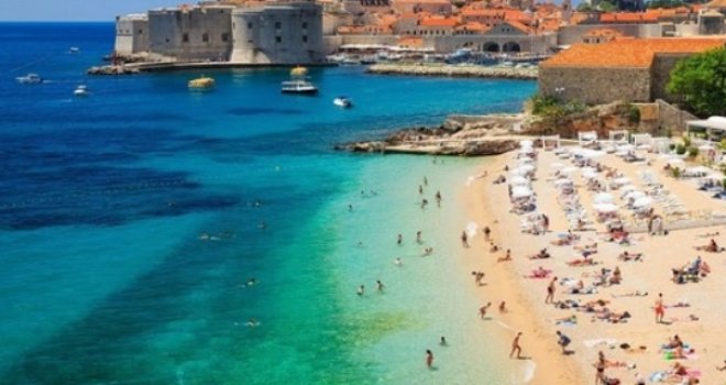 Jadransko more sve je slanije i toplije, u Dubrovniku već sada dostiže 28 Celzijevih stepeni! Šta se događa?