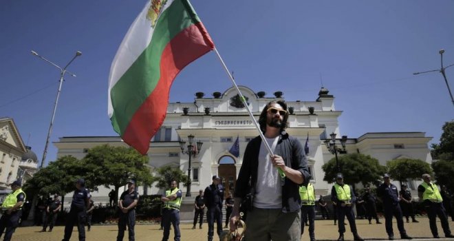 Bugarski parlament ukinuo veto Sjevernoj Makedoniji na početak pregovora za pristupanje EU