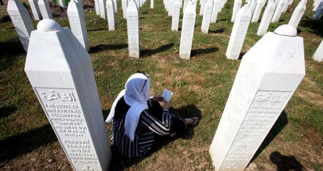 Majke Srebrenice: Abazoviću, izvini se, naša djeca su ubijena zato što su Bošnjaci