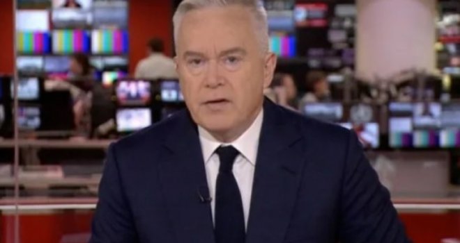 Voditelj BBC-a osvojio javnost izvještavanjem o smrti kraljice, traže da ga odlikuju za viteza: Pogledajte kako izvještava profesionalac