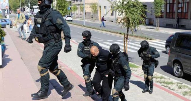 Objavljena prva imena uhapšenih u velikoj policijskoj akciji u Hercegovini, za tri osobe se još traga
