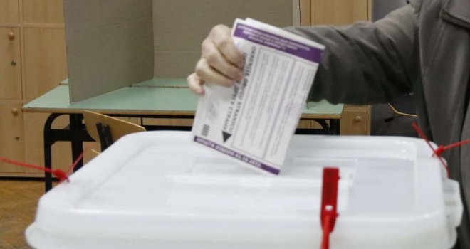 U nedjelju 9. oktobra održavaju se odgođeni izbori na biračkom mjestu Hozići u Novom Gradu