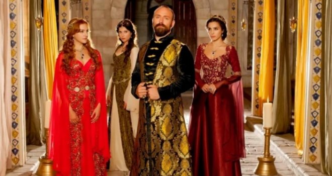 Sulejman Veličanstveni imao je četiri žene, ali samo jedna je bila uz njega kada je umirao, a nju je najviše šikanirao