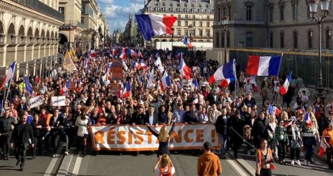 Tako to rade Francuzi: Sedmi dan traju protesti zbog planova predsjednika Macrona i reforme penzionog sistema