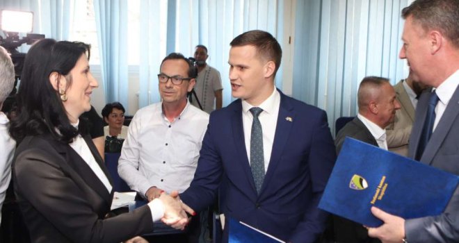 Imenovana nova Vlada Tuzlanskog kantona, Irfan Halilagić ostaje premijer Kantona