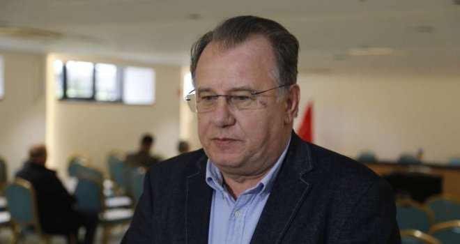 Nikšić demantirao navode medija:'Ne pristajem na izmjene Statuta kojima bi se produžio moj mandat'