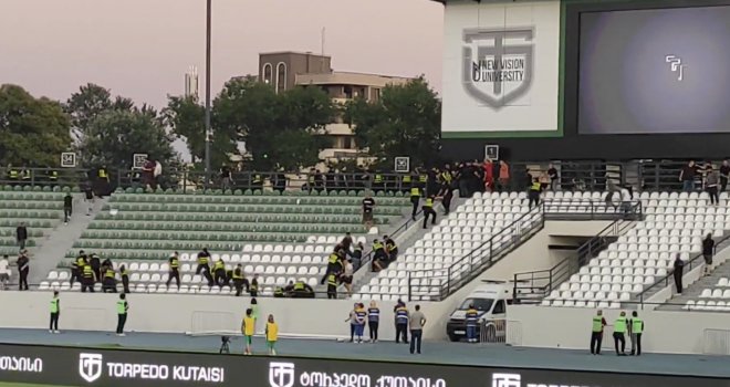 Horde zla se potukle sa policijom na stadionu u Gruziji, izbačeni sa tribine