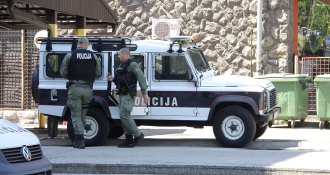 Jedna osoba životno ugrožena nakon napada u stanu, osumnjičeni pripadnici Red Armyja?