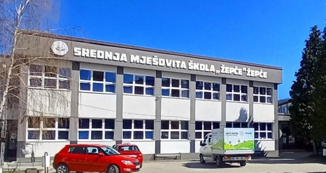 Detalji drame u Žepču: Učenik sa pištoljem po školi tražio momka sa kojim ga je prevarila djevojka