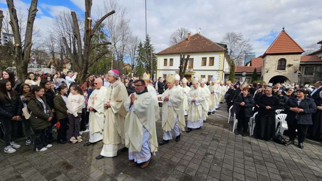 zareden-zeljko-majic-nadbiskup-banjaluka2