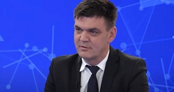 Predstavnici Bošnjaka su mi govorili da bi bilo dobro da Schmidt nametne Izborni zakon, a oni će se 'kao buniti protiv toga'