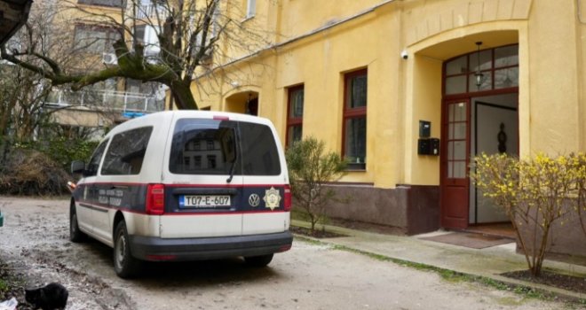 U toku velika policijska akcija: Ibrahimu Hadžibajriću plijene stan vrijedan 280.000 KM