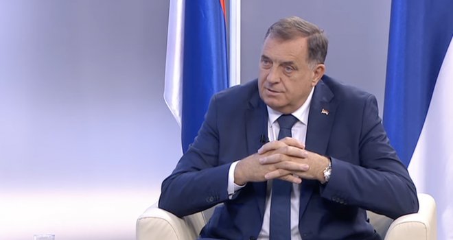 Dodik: Nije tačno da će Dan RS biti ukinut, BiH je propala zemlja, borim se za državu RS