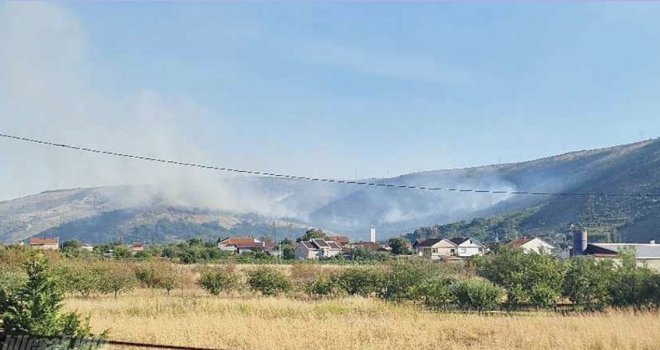 Gori kod Mostara: Stanje alarmantno, požar se širi prema kućama