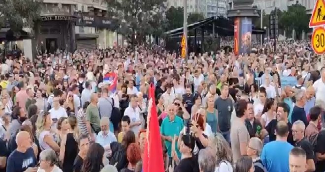 'Nećeš kopati' odjekuje Beogradom: Ogroman broj građana na protestu protiv Rio Tinta i kopanja litijuma