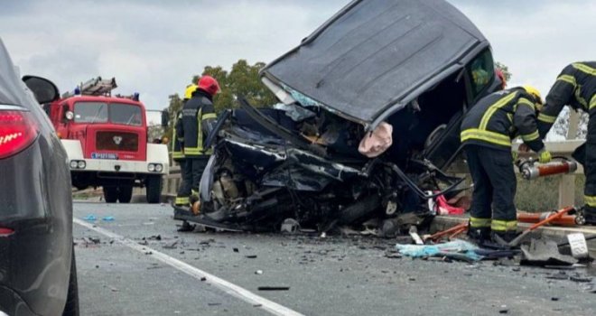 Bjegunac od bh. pravosuđa izazvao stravičnu nesreću u Srbiji: Poginula jedna osoba, a tri povrijeđene