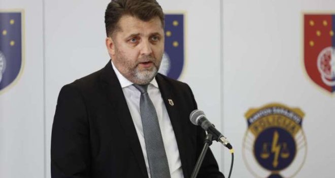 Smijemo li stati pored? Katica odgovorio na ključna pitanja građana o kamerama na stajalištima
